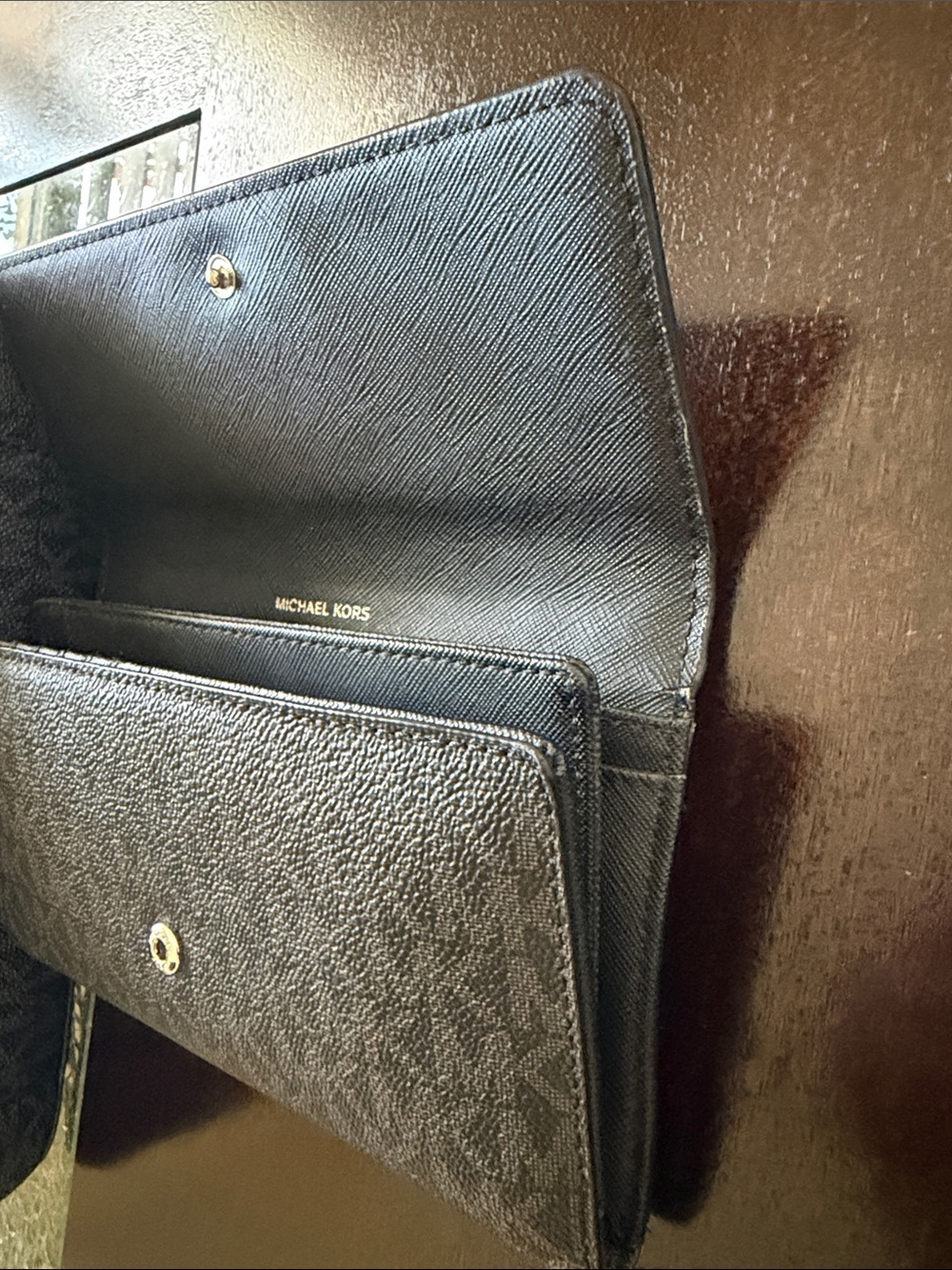 Michael Kors Black Signature Crossbody Bag with Matching Wallet - Picture 9 of 17